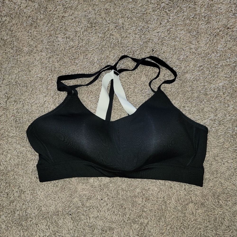 Under Armour Black and White Women's Sports Bra